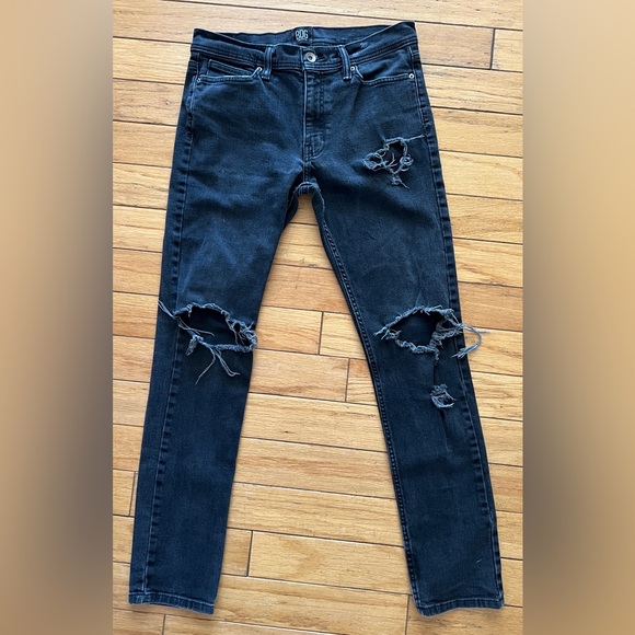 Urban Outfitters || BDG Black Distressed Skinny Stretch Jeans - Picture 6 of 9